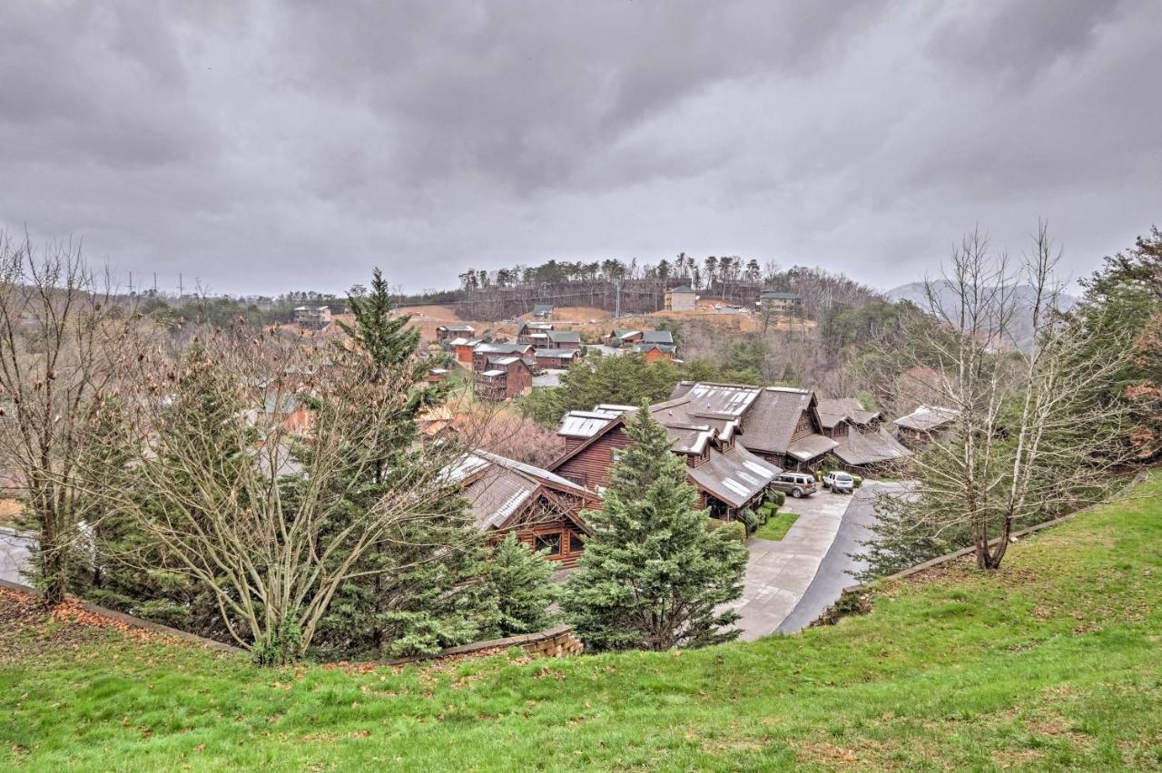 Pigeon Forge Resort Studio Cabin On Dollywood Ln! Exterior photo